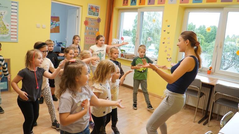 Nauka przez zabawę i ruch - Szkoła Językowa Ostrów Wielkopolski